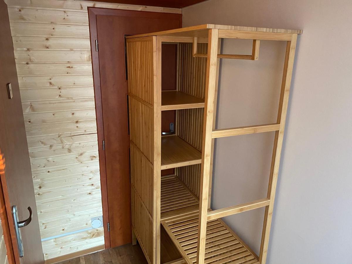 U Vrabcaka Apartment Zlonin ภายนอก รูปภาพ
