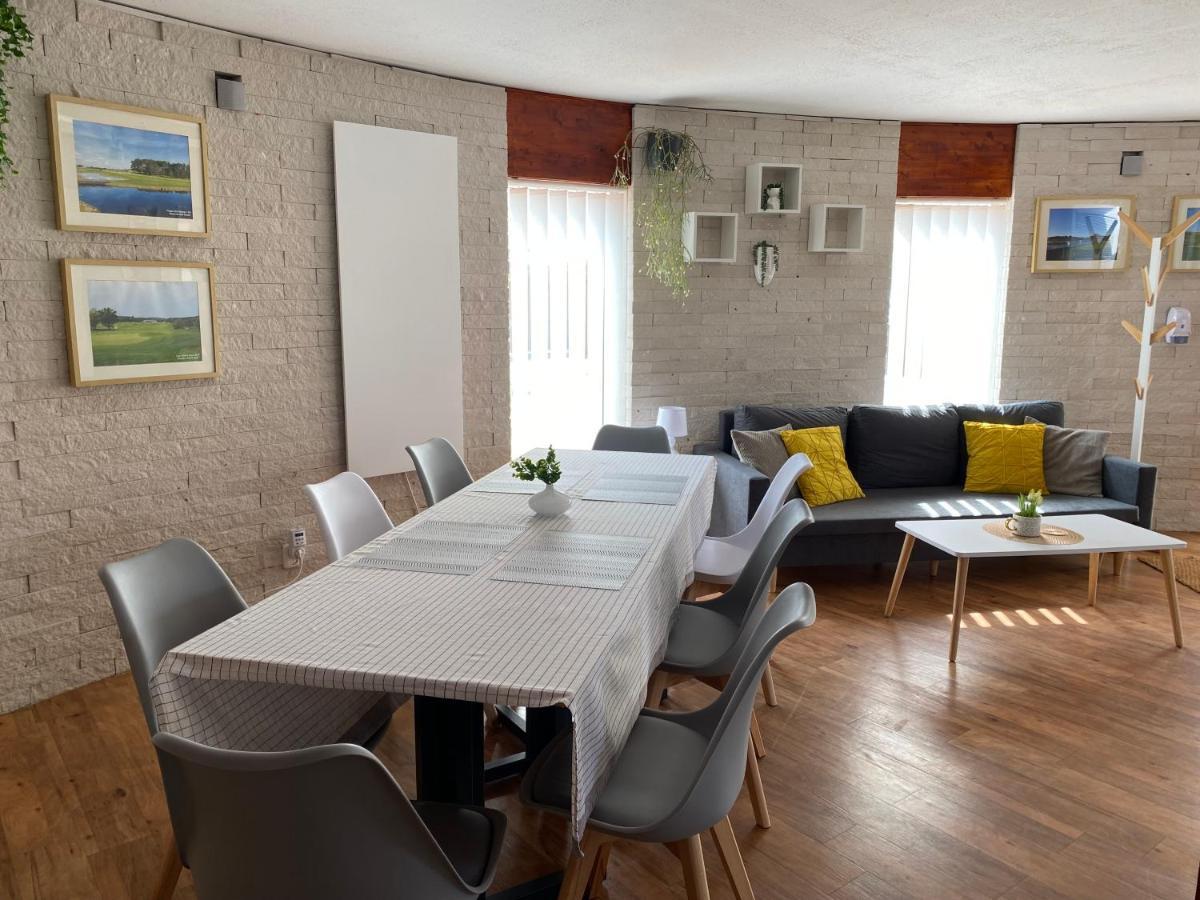 U Vrabcaka Apartment Zlonin ภายนอก รูปภาพ